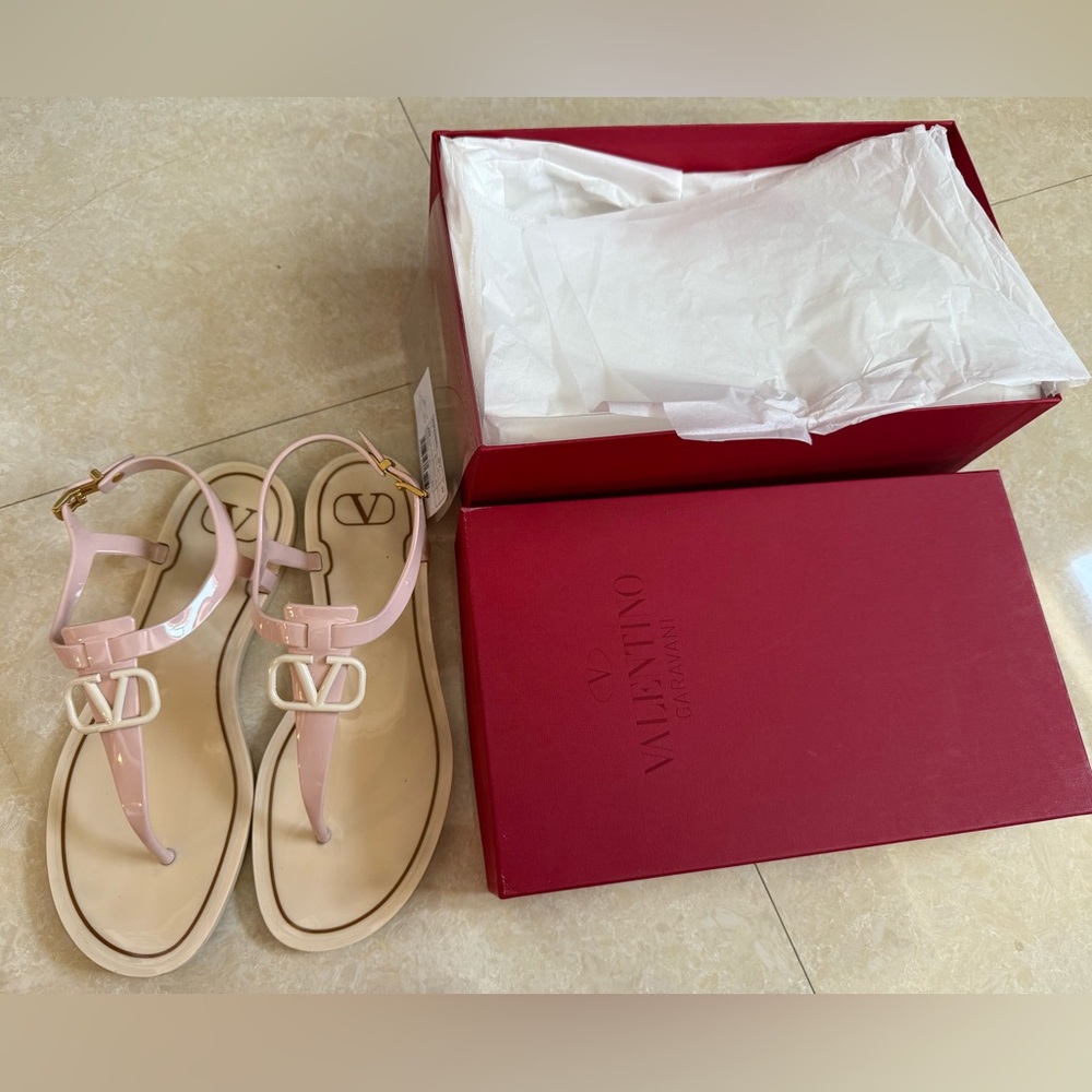 VALENTINO GARAVANI Pink VLogo Flat Sandals - Picture 8 of 12